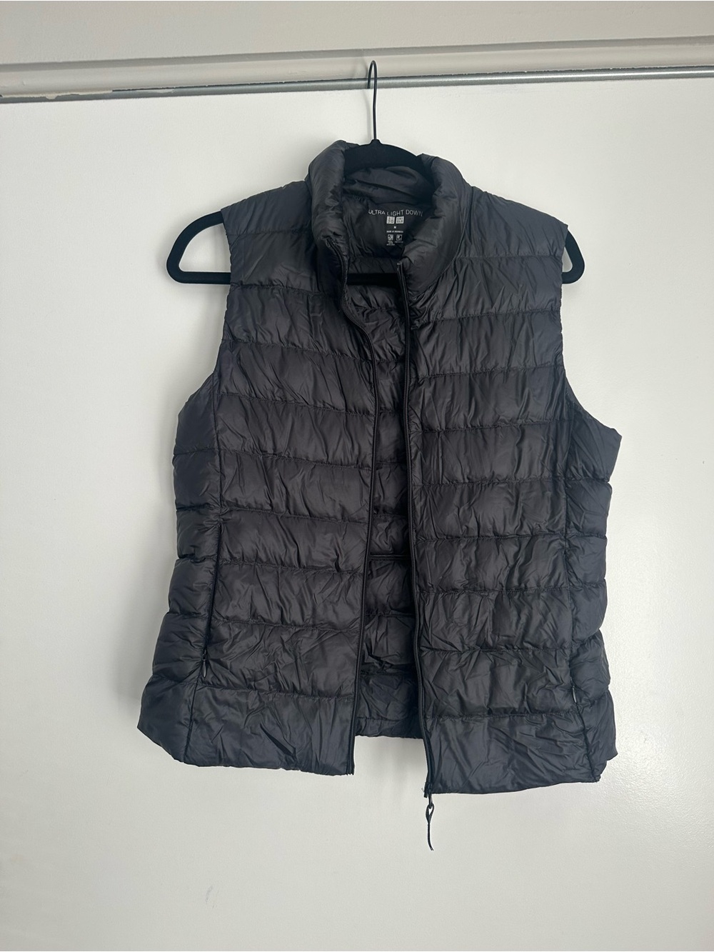 Uniqlo Lightweight Black Quilted Down Vest